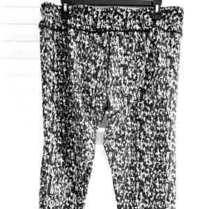 Fabletics Salar XXL Capri Legging 18-20